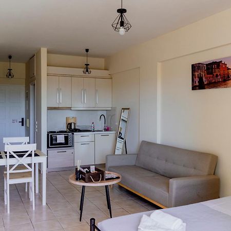 Cozy Nights Apartment Messini Ngoại thất bức ảnh