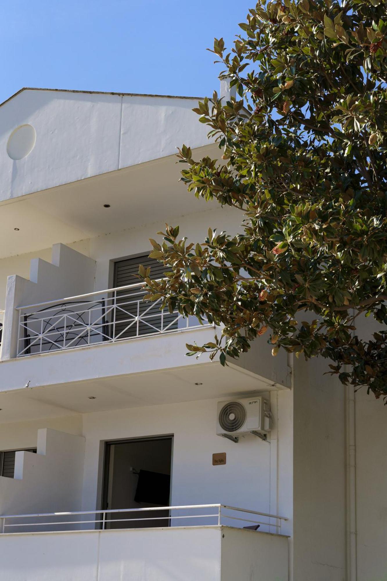 Cozy Nights Apartment Messini Ngoại thất bức ảnh