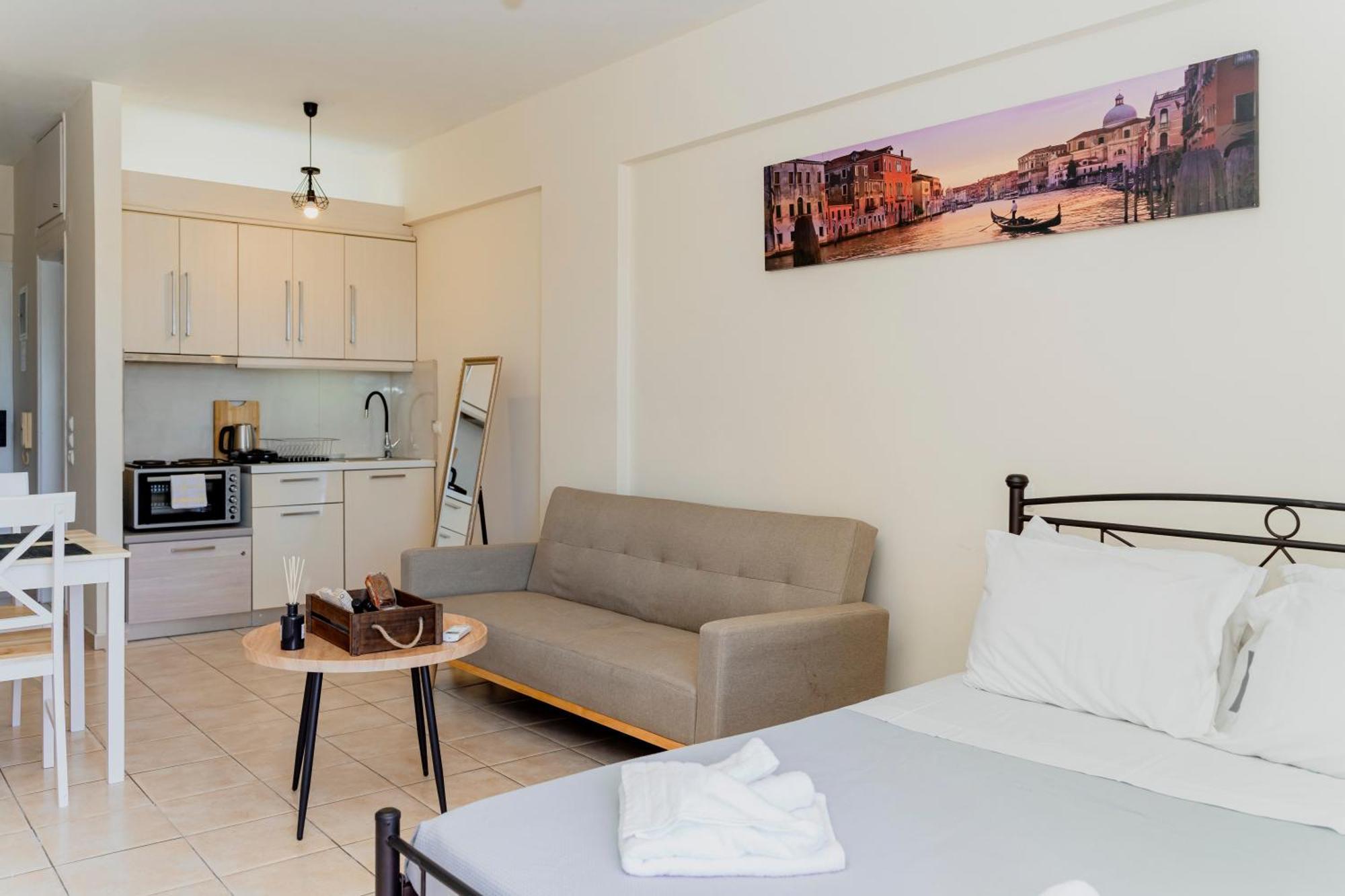 Cozy Nights Apartment Messini Ngoại thất bức ảnh
